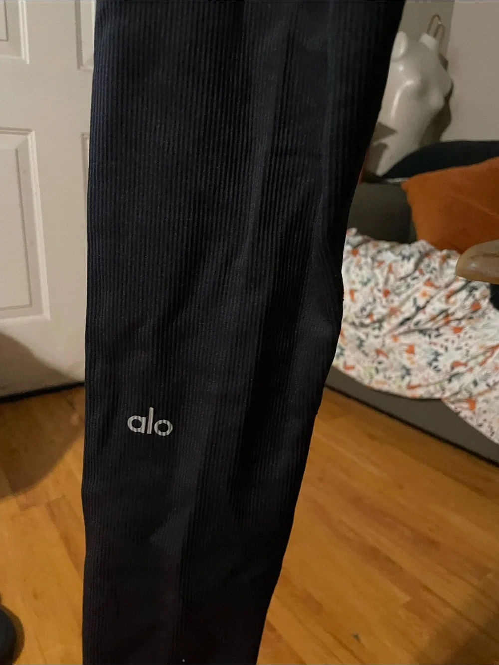 Alo Yoga Seamless Ribbed Stretch Black Leggings